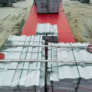 许昌 芝麻白仿形加直形路沿石出货日常