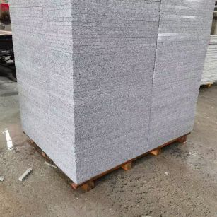 许昌 芝麻白火烧面1.8厚300*600地铺石，尺寸标准，厚薄均匀