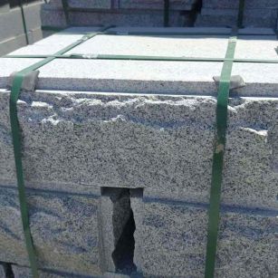 许昌 芝麻白花岗岩自然面成品