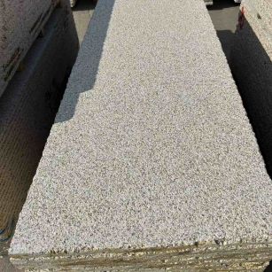 许昌 黄金麻花岗岩荔枝面毛板，半成品