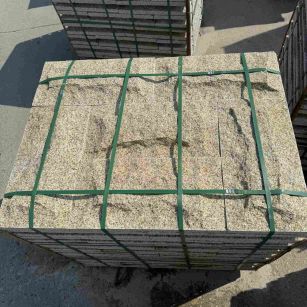 许昌 黄金麻花岗岩石材自然面蘑菇石成品