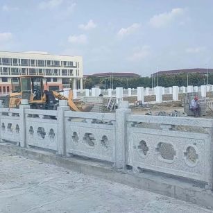 许昌 白麻花岗岩荔枝面河道栏杆