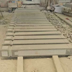 许昌 芝麻白异形加工雕刻-栏杆大柱，方柱