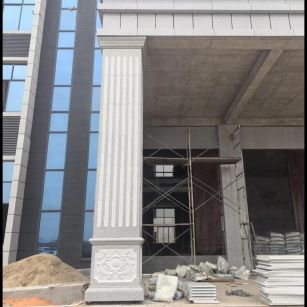 许昌 芝麻白光面花岗岩门楼大柱（罗马柱）配雕花底座