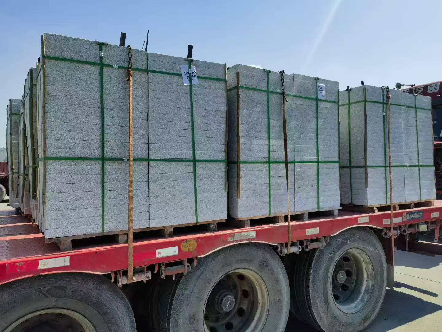 许昌芝麻白花岗岩出货日常地铺石