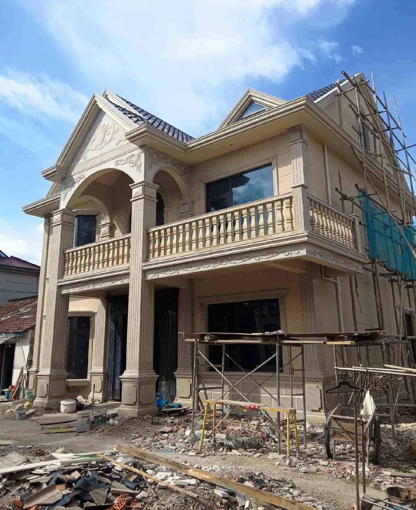 许昌 黄金麻花岗岩石材私人别墅雕花门楼柱阳台栏杆