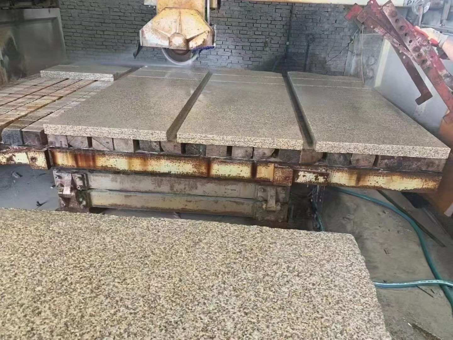 许昌 黄金麻荔枝面成品板加工