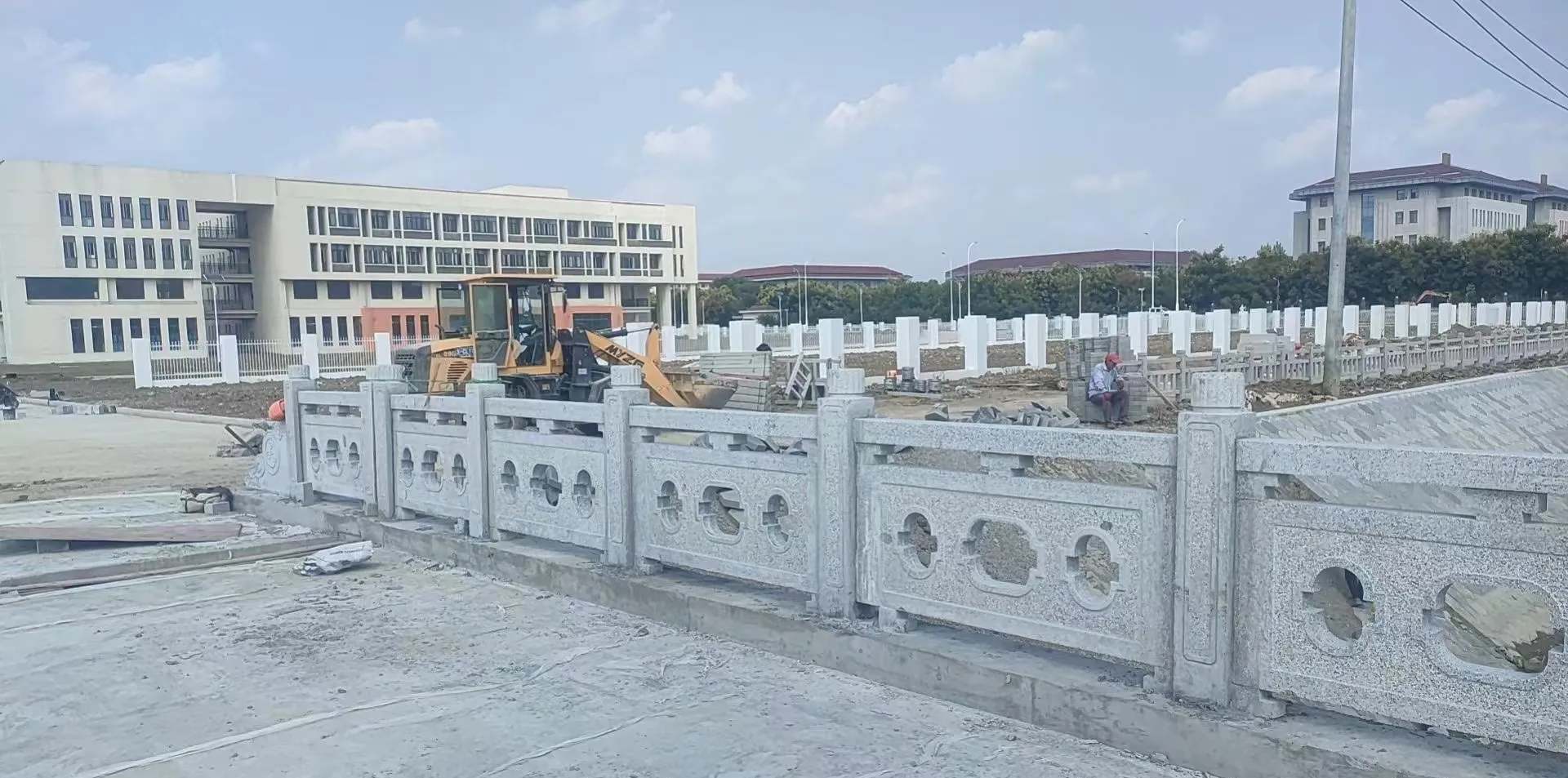 许昌 白麻花岗岩荔枝面河道栏杆