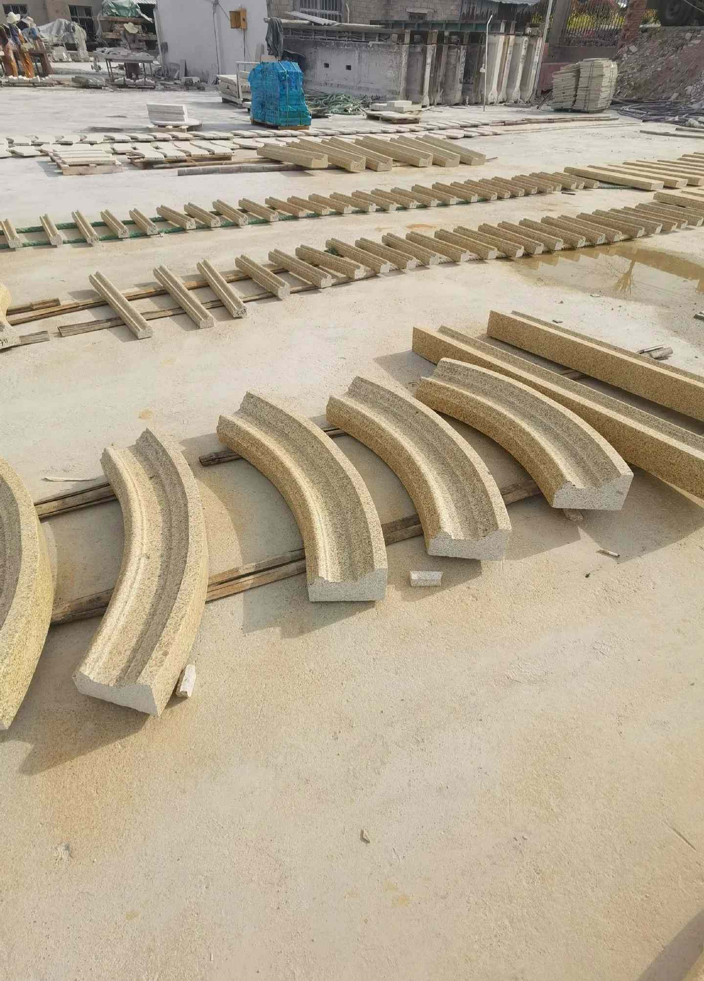 许昌 黄金麻花岗岩别墅线条