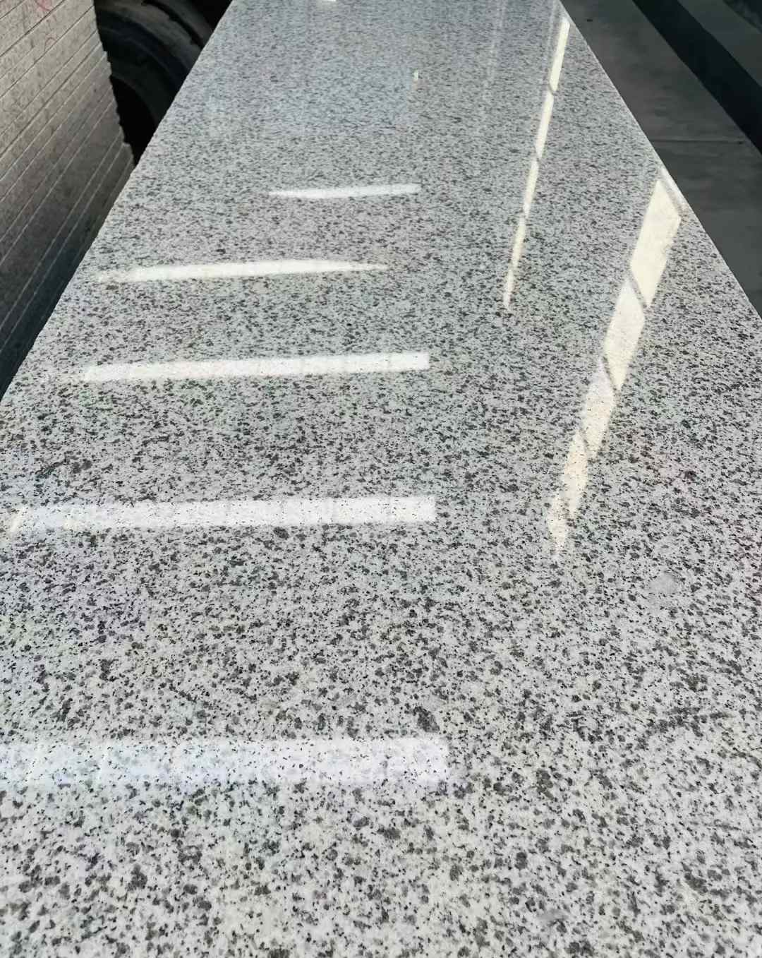 许昌 白麻花岗岩光面毛板