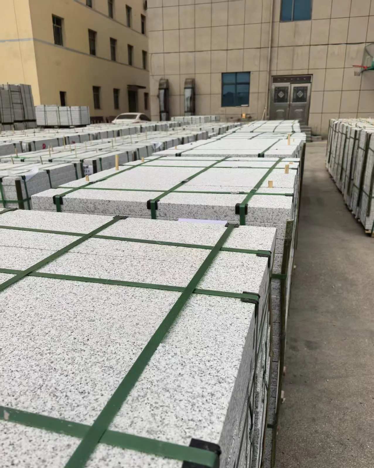 许昌 白麻花岗岩5.0公分荔枝面地铺石