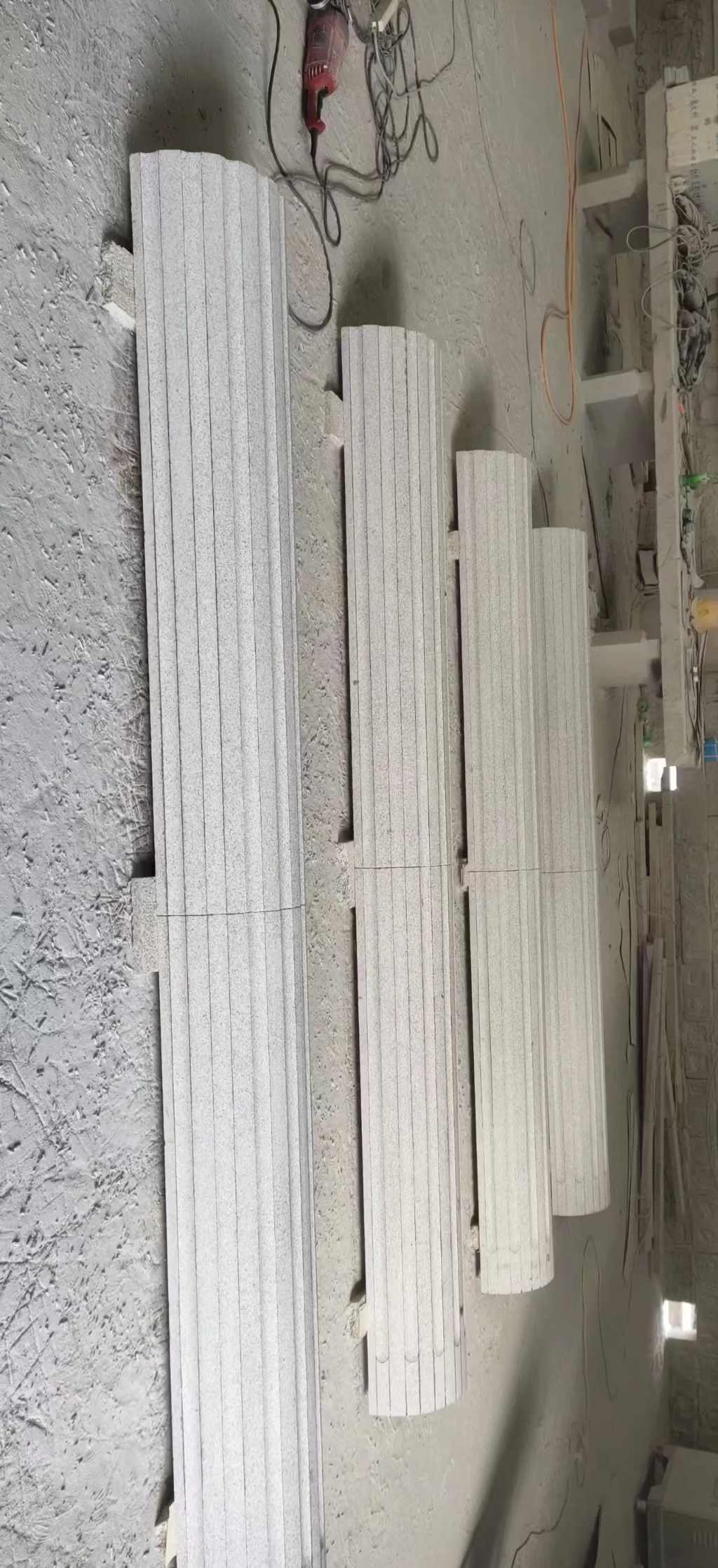 许昌 花岗岩厂家带你看白麻花岗岩门楼大柱柱皮