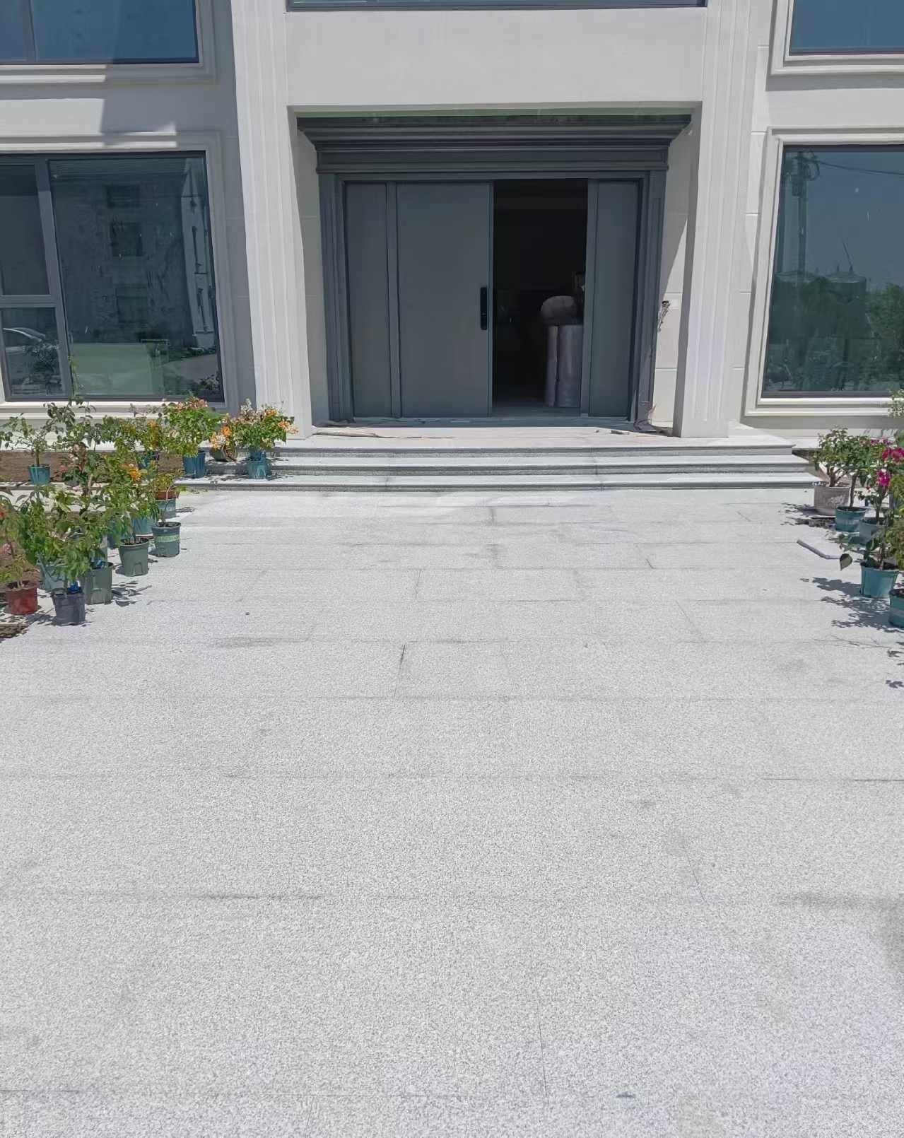 许昌 芝麻白花岗岩地铺石地面铺装