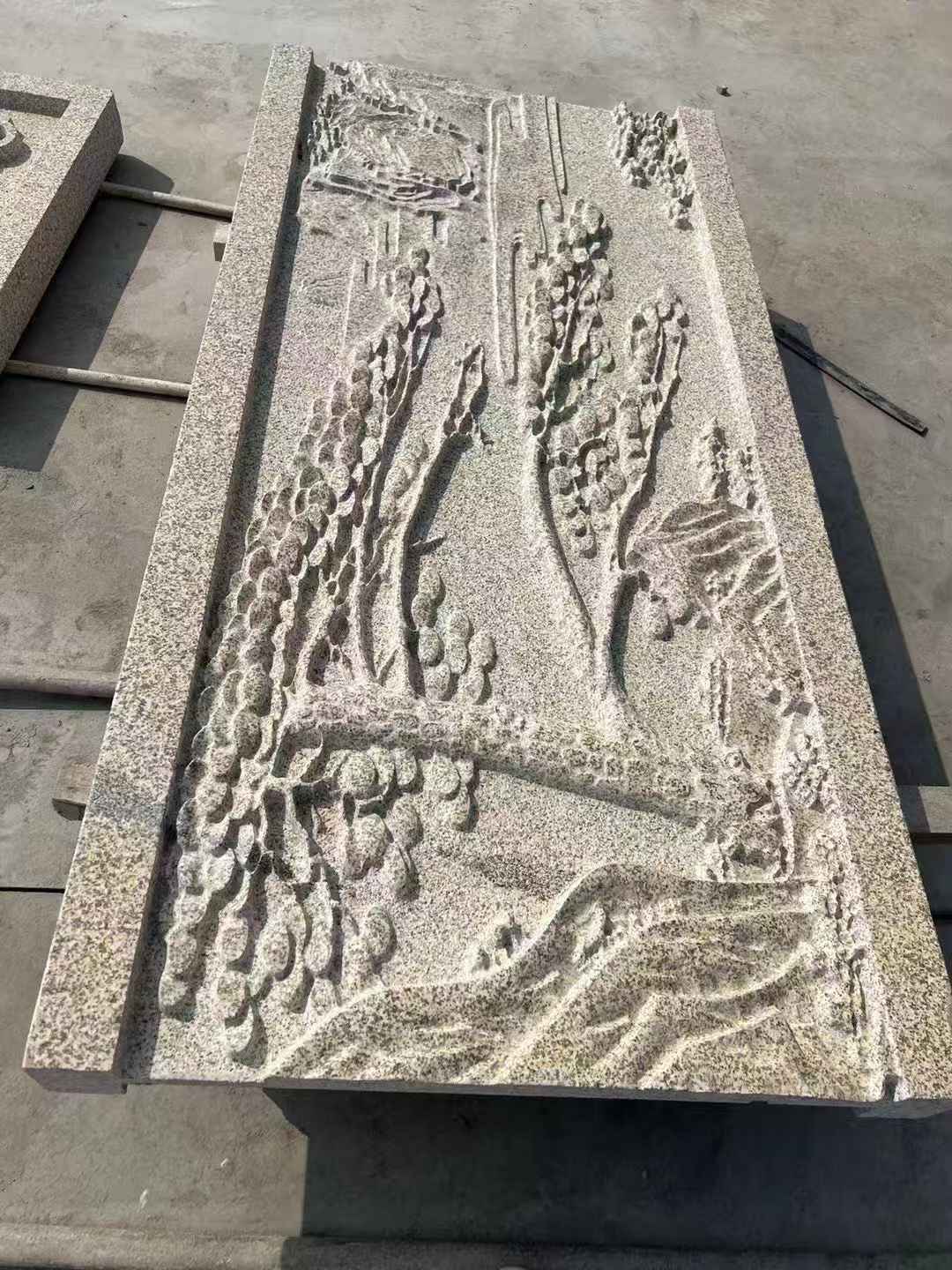 许昌 黄金麻雕刻板浮雕迎客松